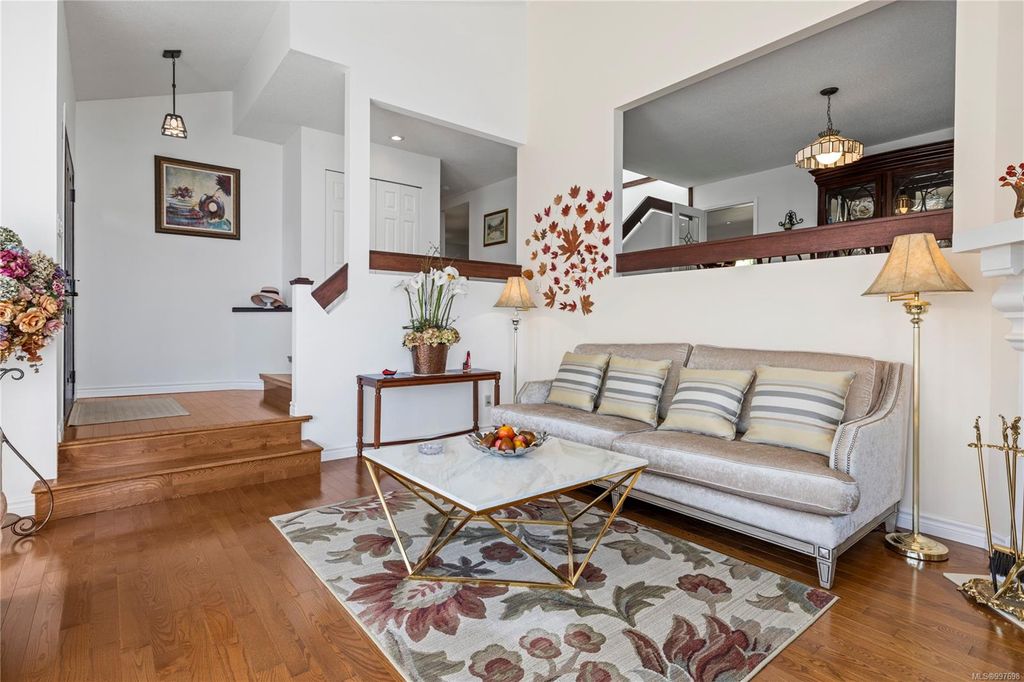 listing image 16045505505434747935
