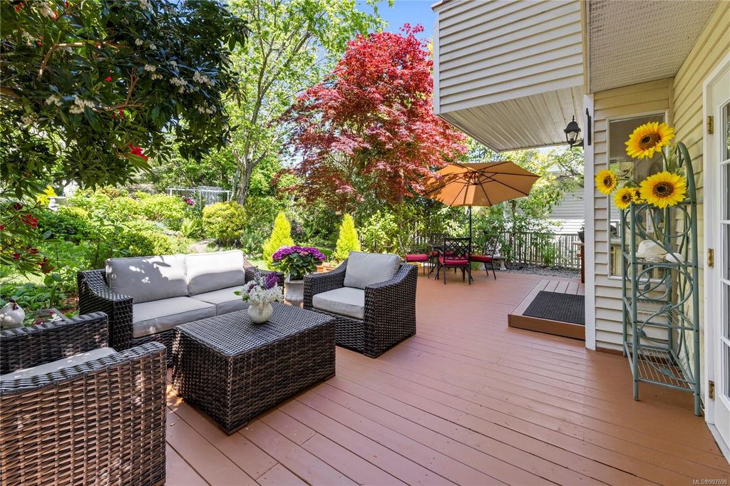 listing image 16049876223418961646