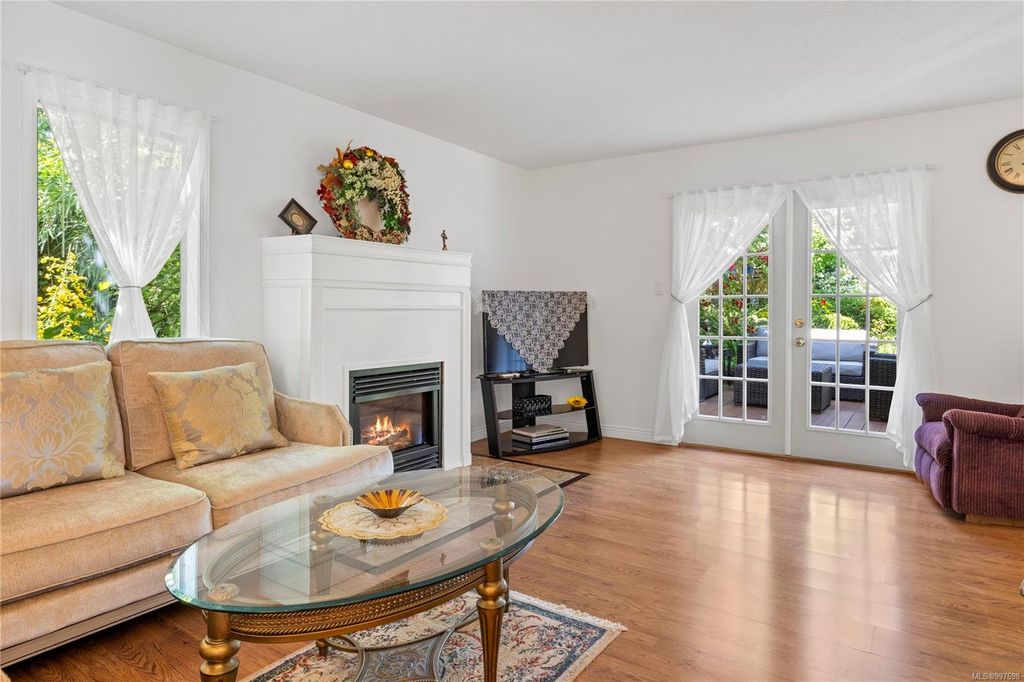 listing image 16043994489081951565