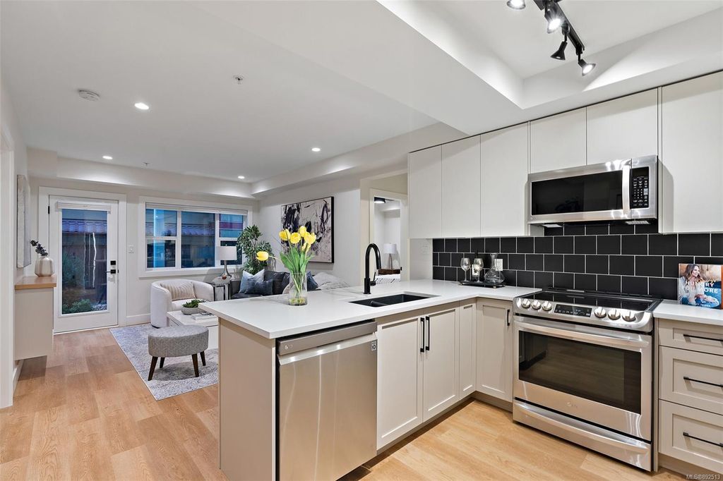listing image 16044619613417298149