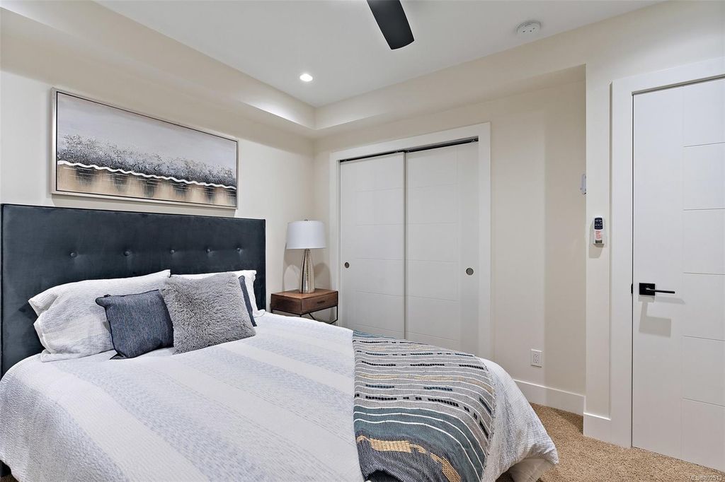 listing image 16045626816440548778