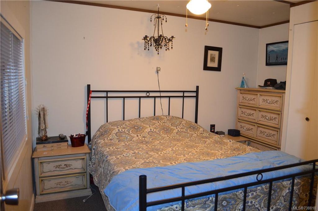 listing image 16040622494403264572