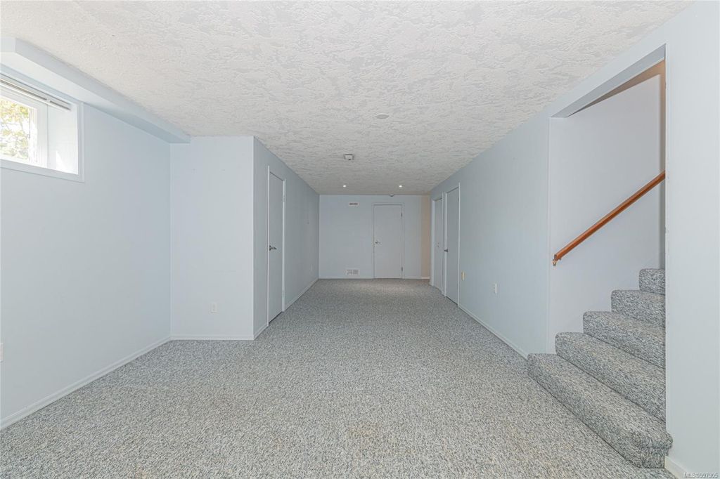 listing image 16043074692463212013