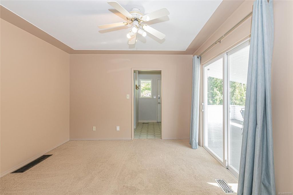 listing image 16049302152468669516