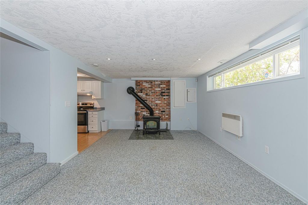 listing image 16041019806305418125