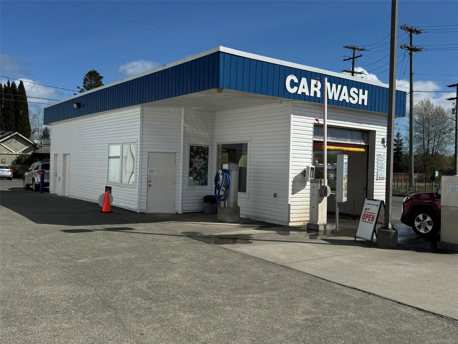 2060 Island Hwy