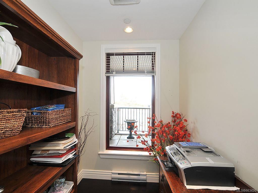 listing image 16042769246743441333