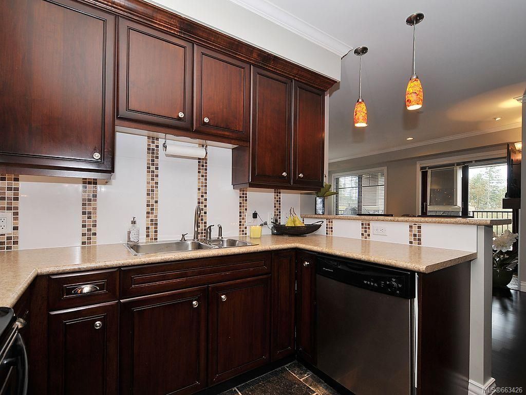 listing image 16049573376361407238