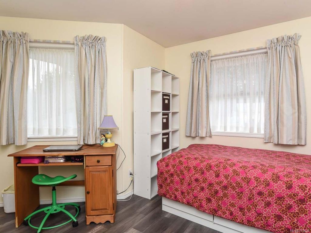 listing image 16045417506772981095