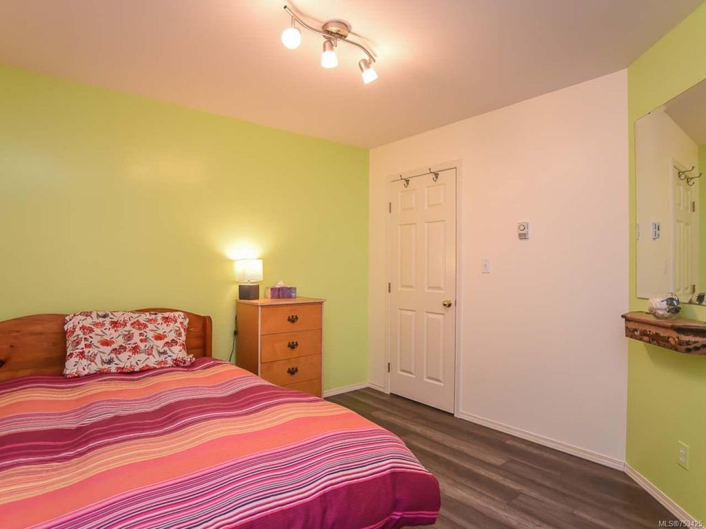 listing image 16043109744921557551