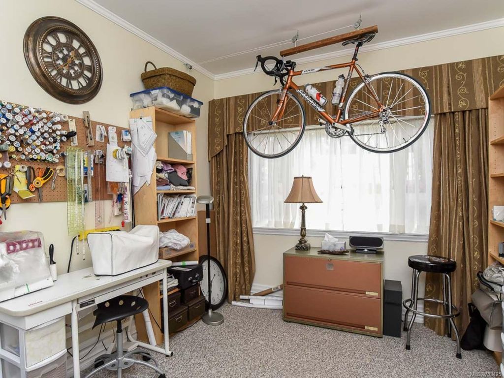 listing image 16041147974458896181