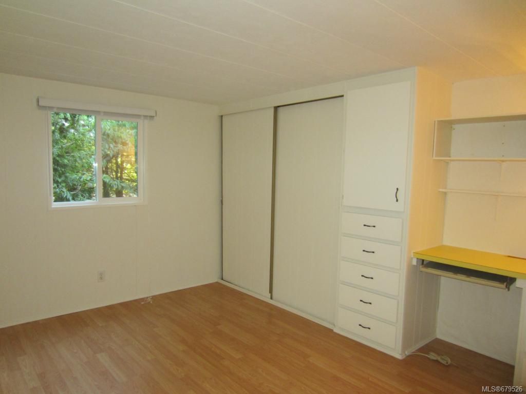 listing image 16041679033057358053