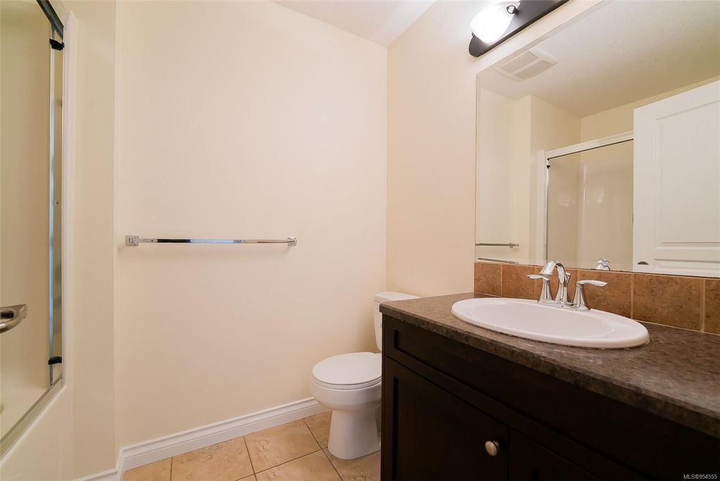 listing image 16044421265109023826
