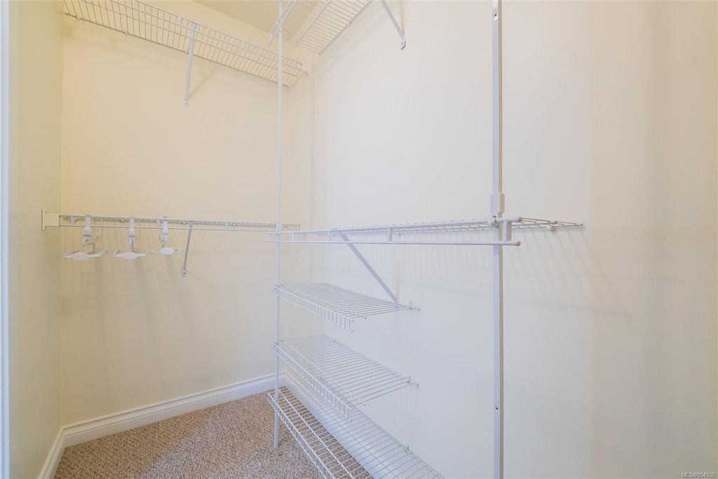 listing image 16045870225603487054