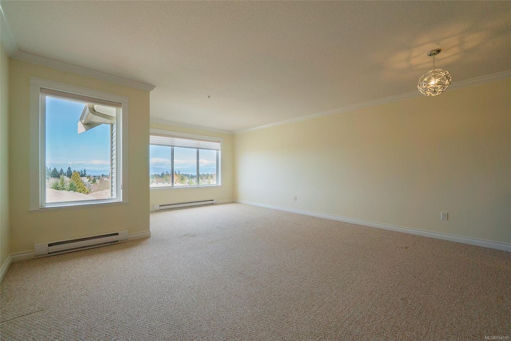 listing image 16044422122238002722