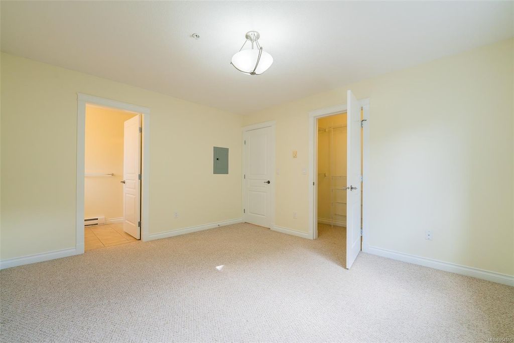 listing image 16045064074402648734
