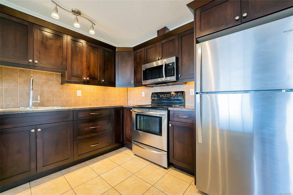 listing image 16049770147637566190