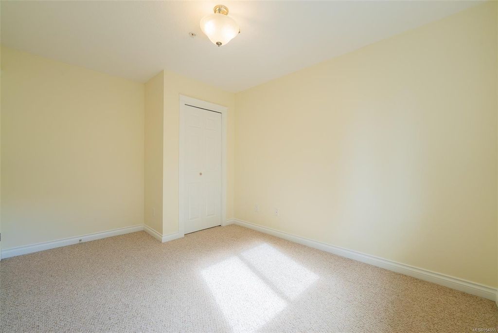 listing image 16044170551351713026