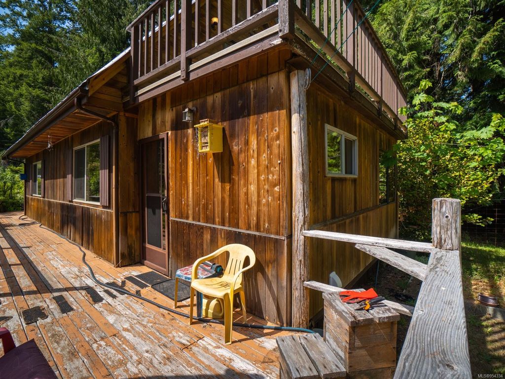 listing image 16048457937375784788