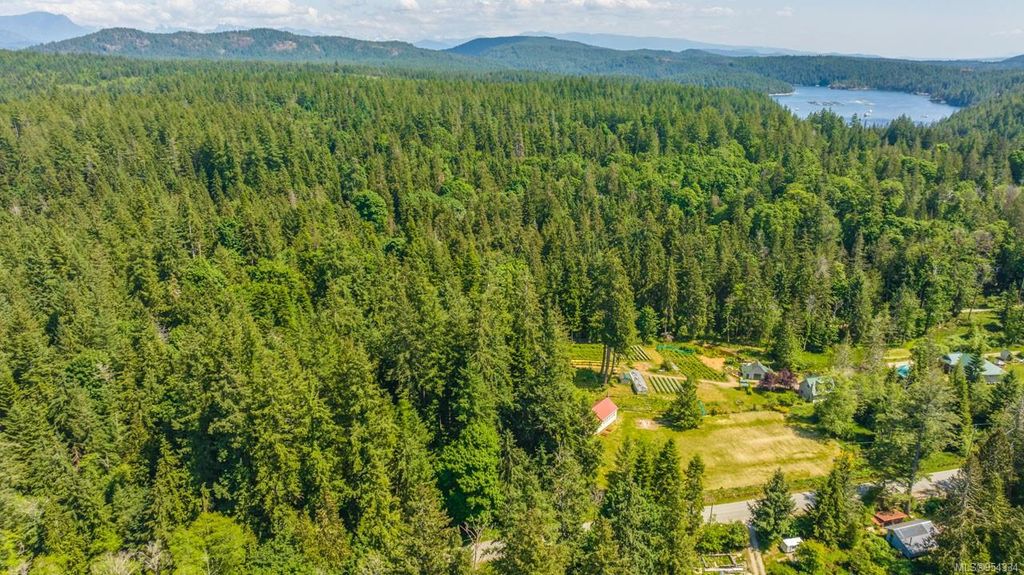 listing image 16041082555139582451