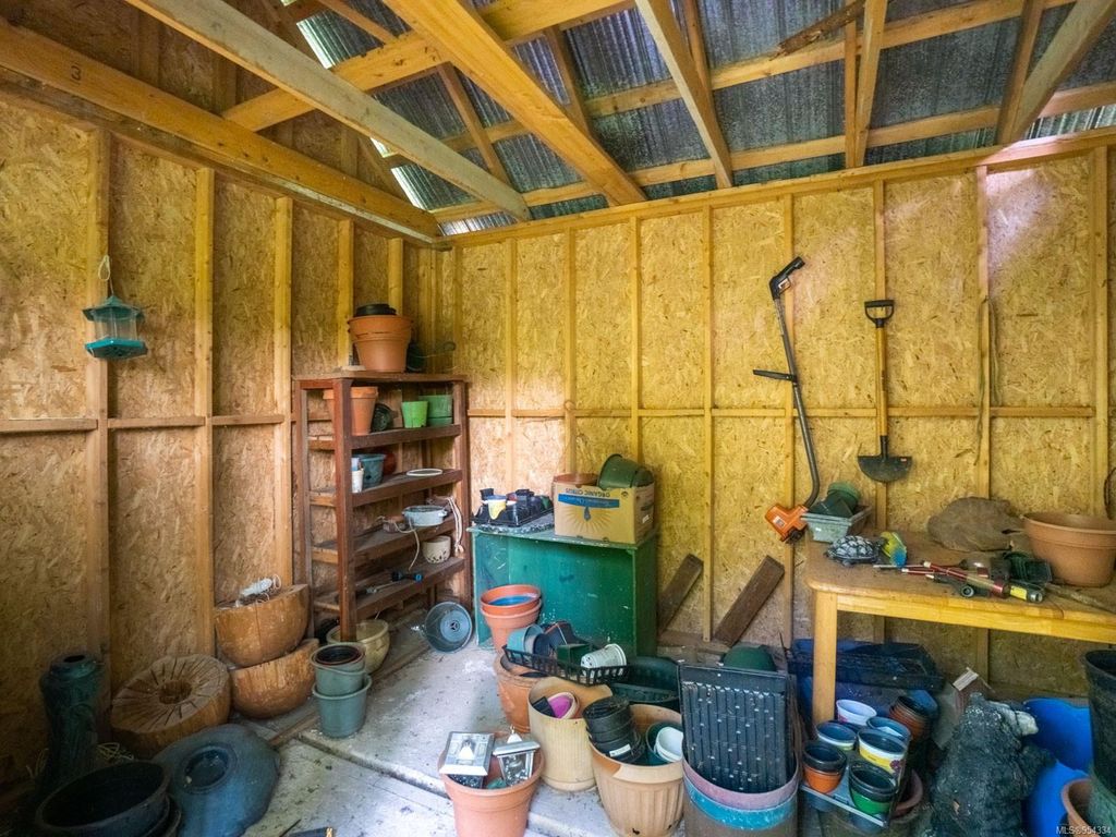 listing image 16047567535457773403