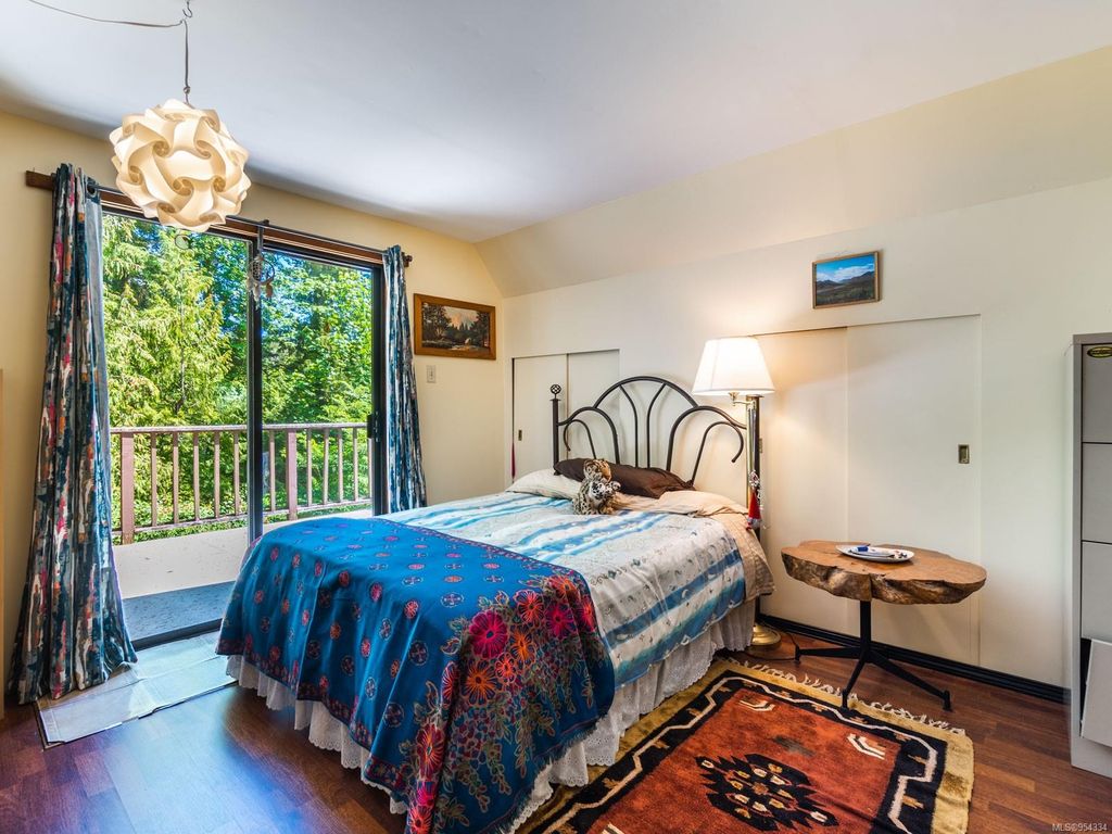 listing image 16045032481790318573
