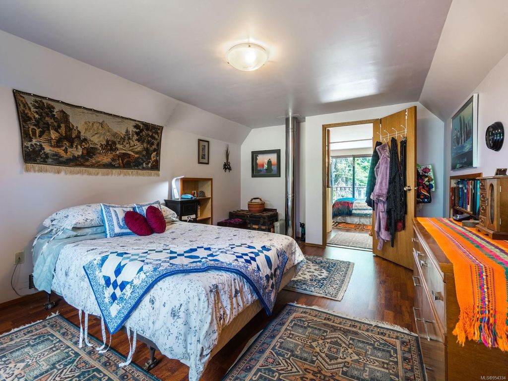 listing image 16040637006600461491
