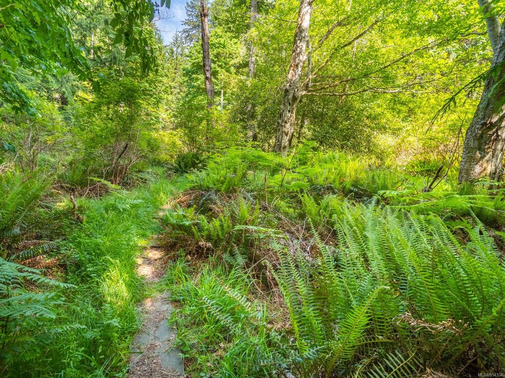 listing image 16042267251748445737