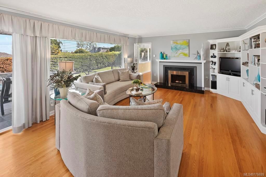 listing image 16049442549079391592