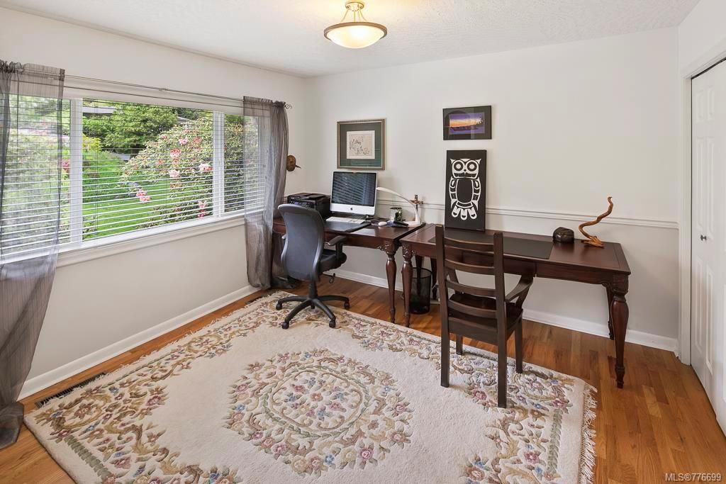 listing image 16049504454736862472