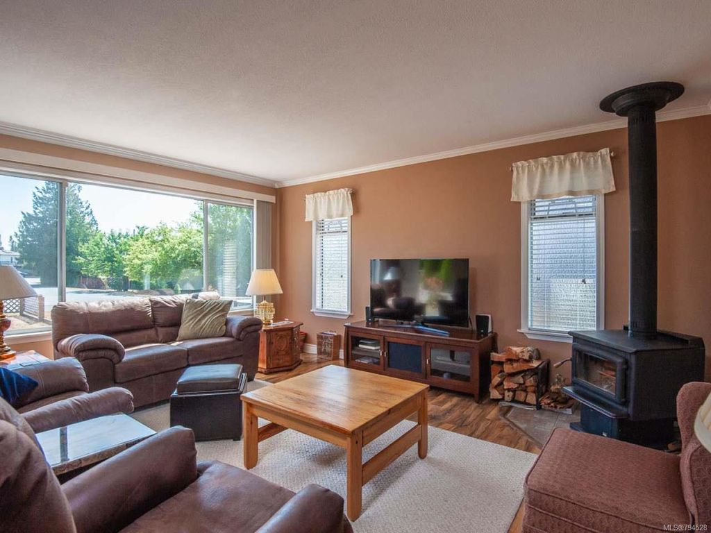 listing image 16042118629764385785