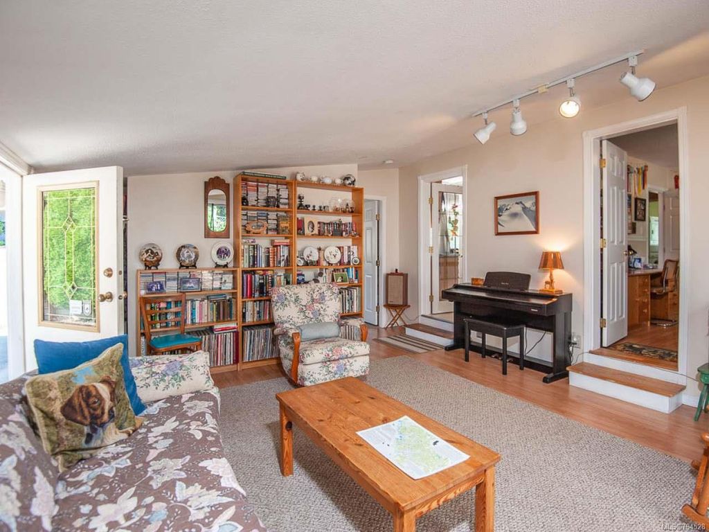 listing image 16041494611430307053