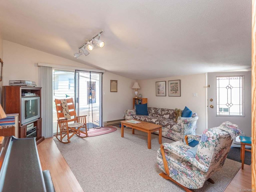 listing image 16046583658319050759