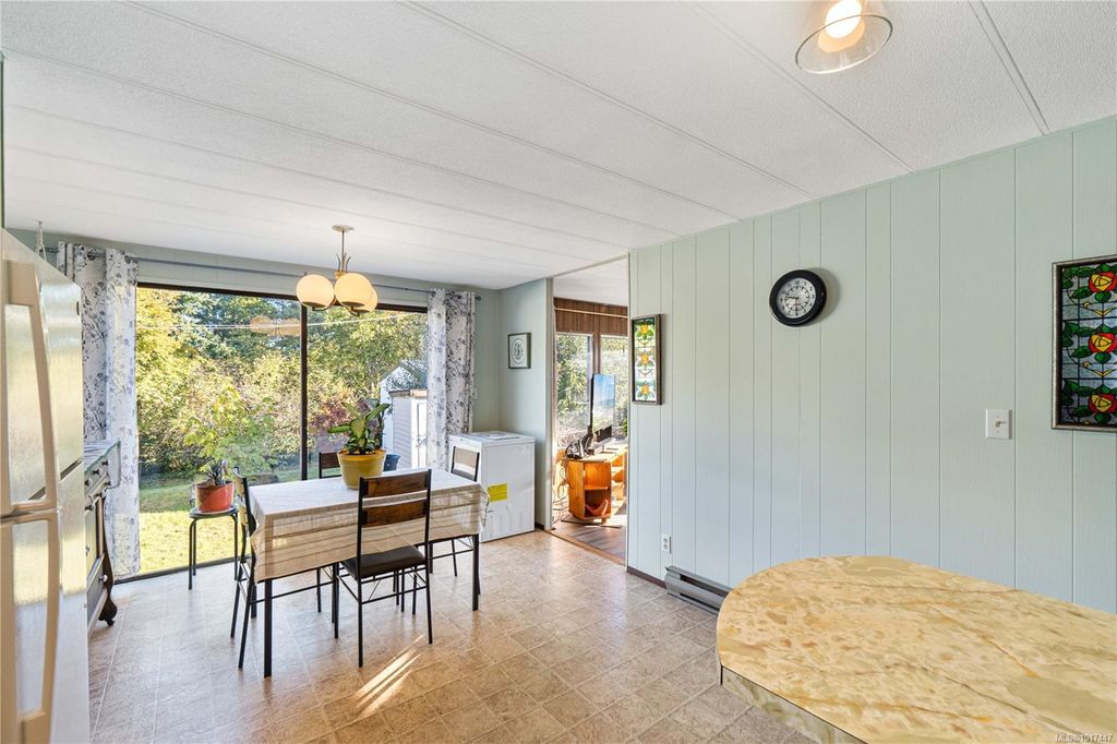 listing image 16044649362046888192