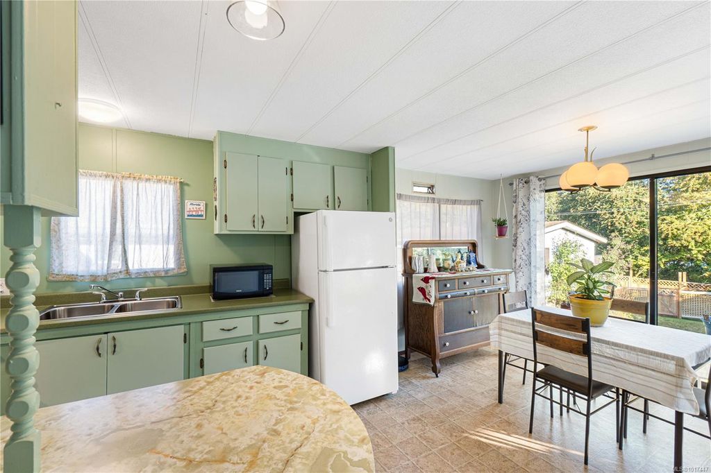 listing image 16040517715575961211