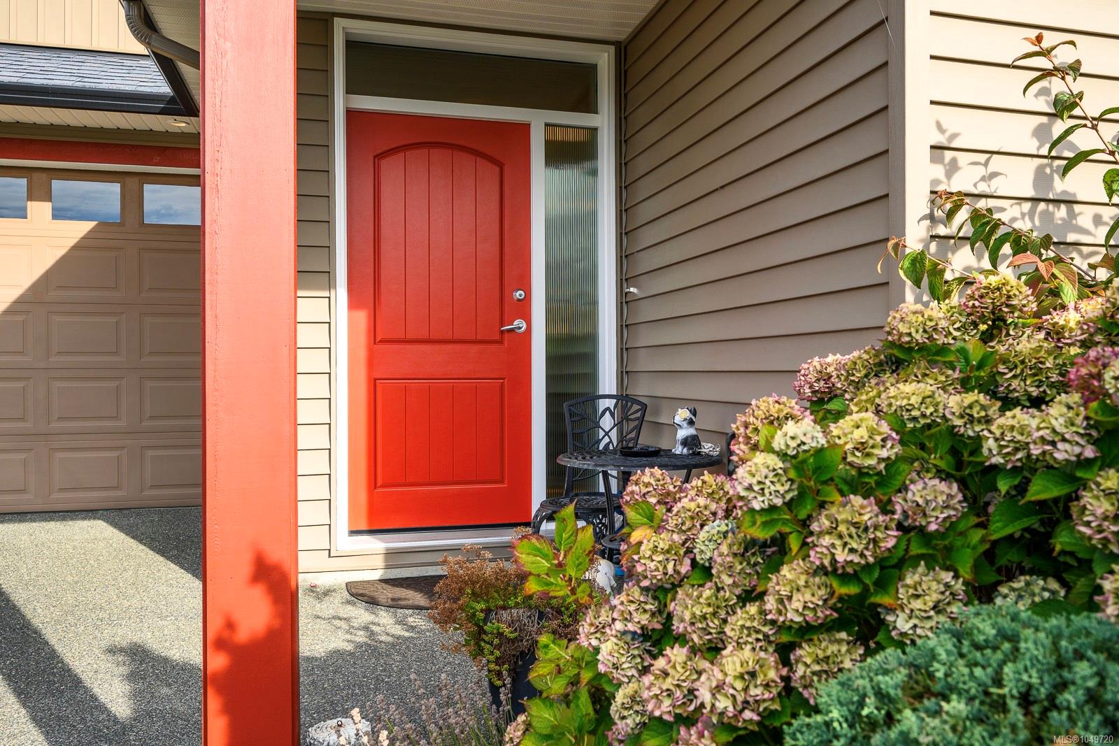 2462 Canuck Pl