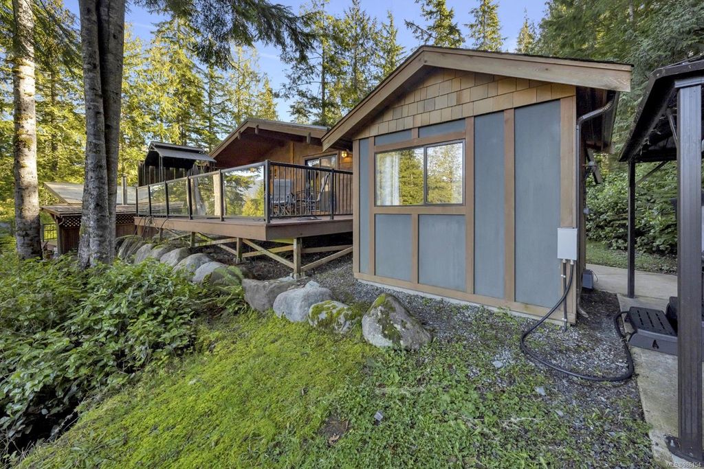 listing image 16045321592466820114