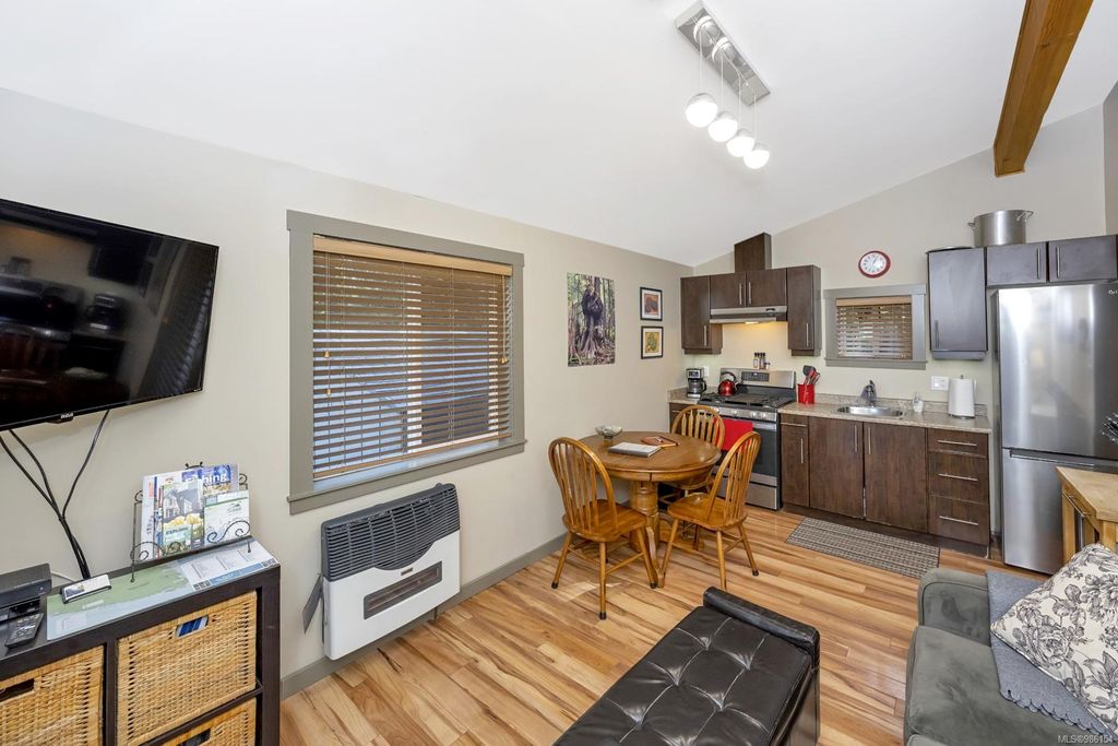 listing image 16043991121284858918