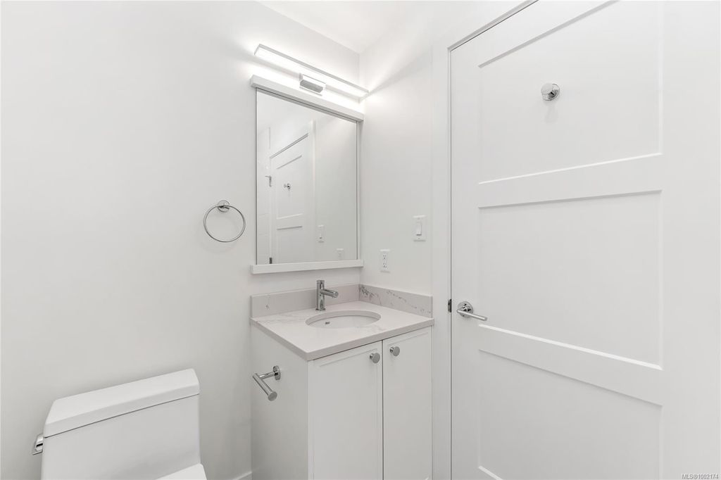 listing image 16044489926316177760