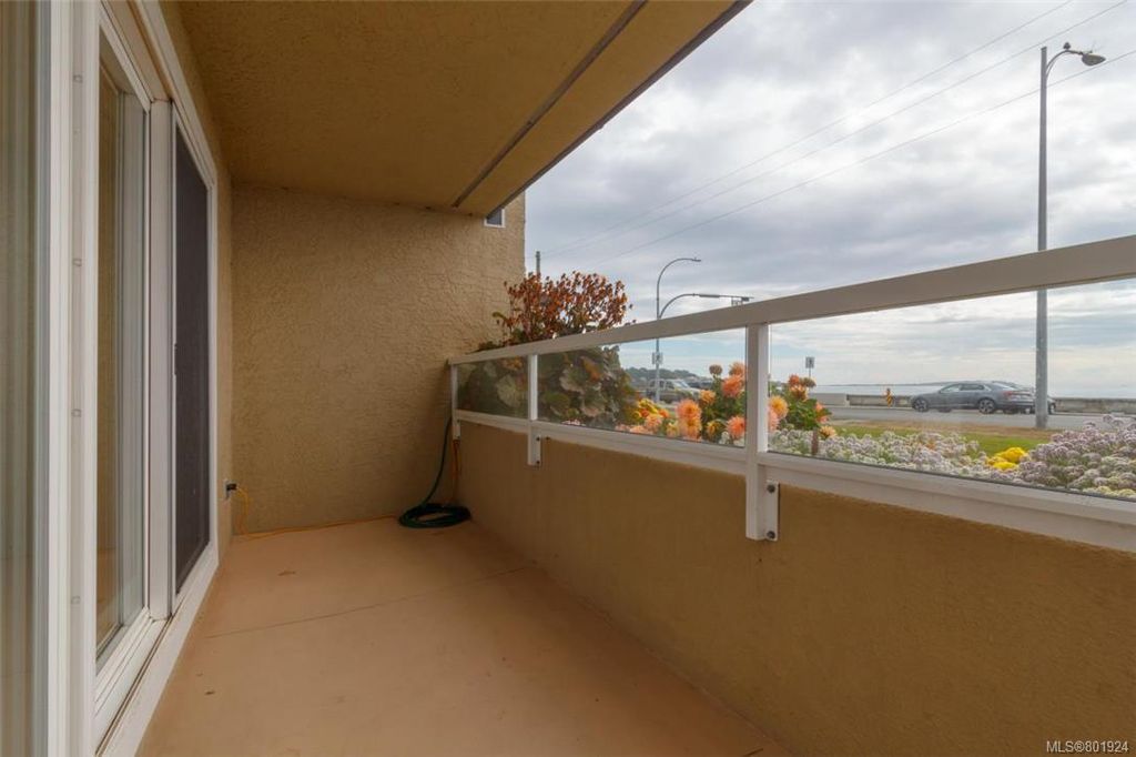 listing image 16048440370448265279