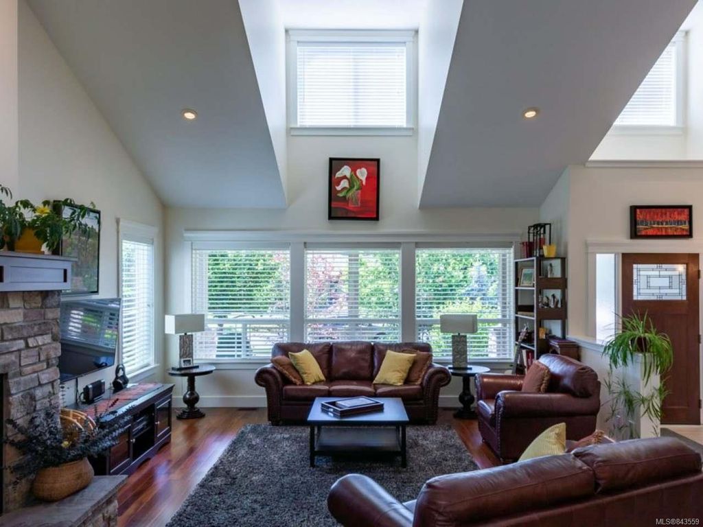 listing image 16047587685035572029