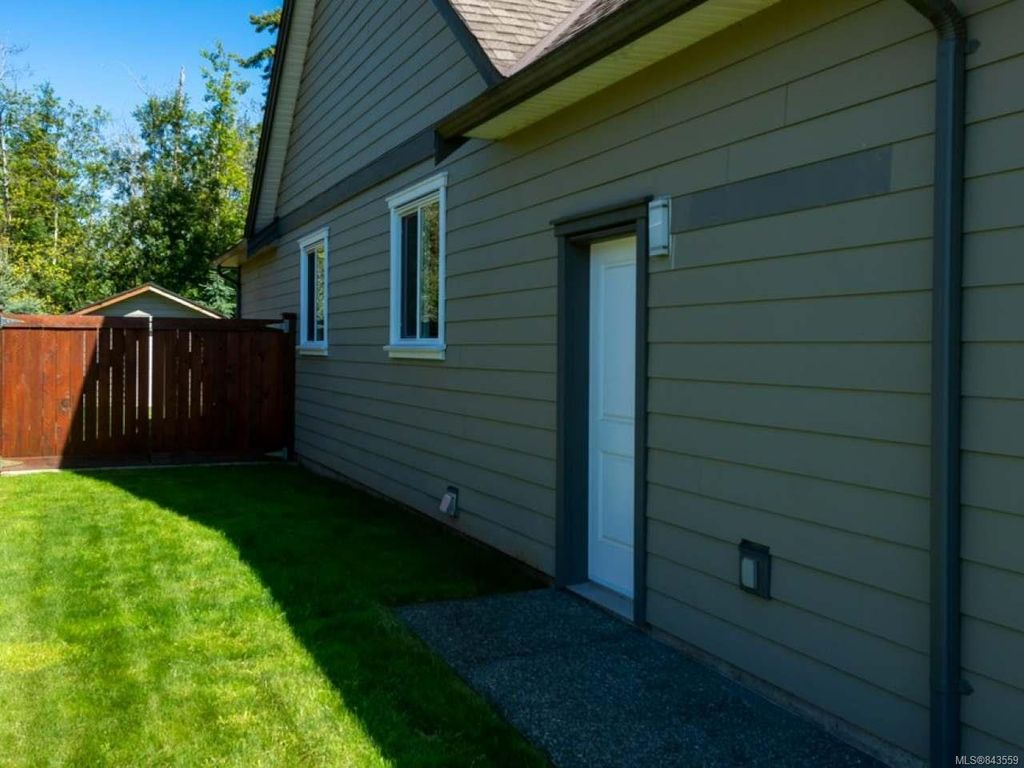 listing image 16041133609711590666