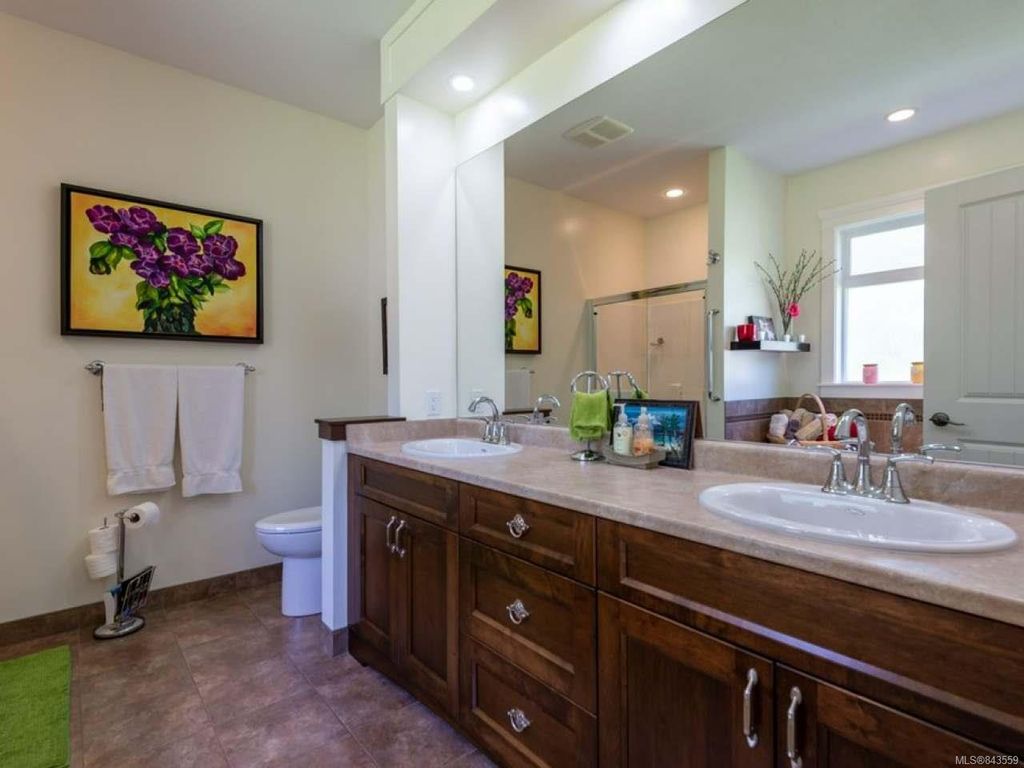 listing image 16040210893850156950