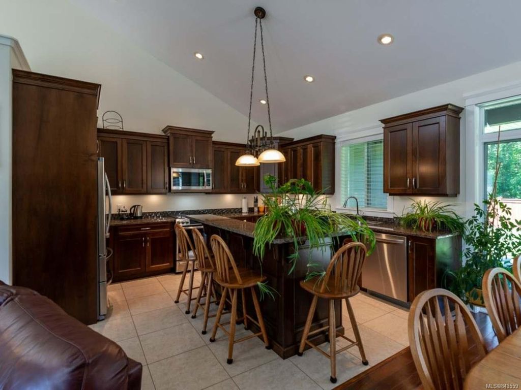 listing image 16047770398862582651