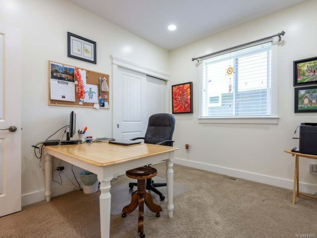 listing image 16044100973779443731