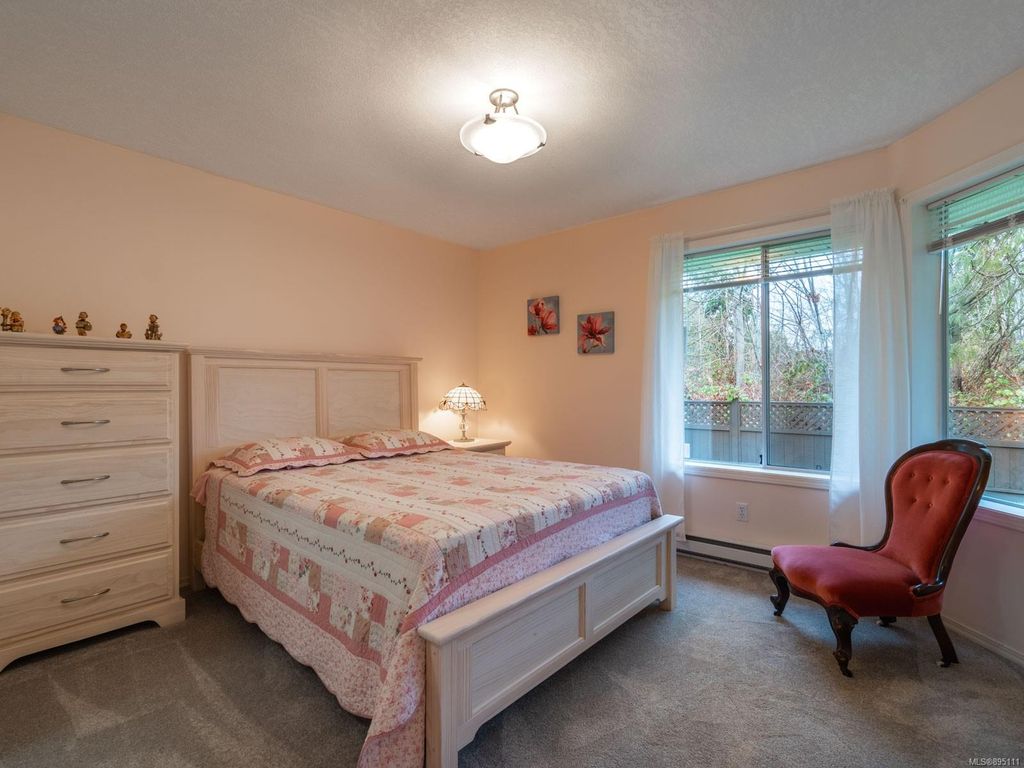 listing image 16041738857695