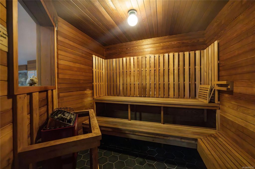 listing image 16046583128265797871