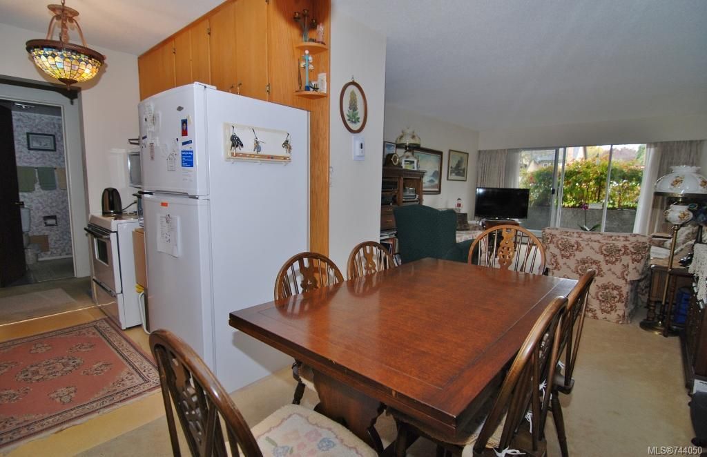 listing image 16049084770359313403