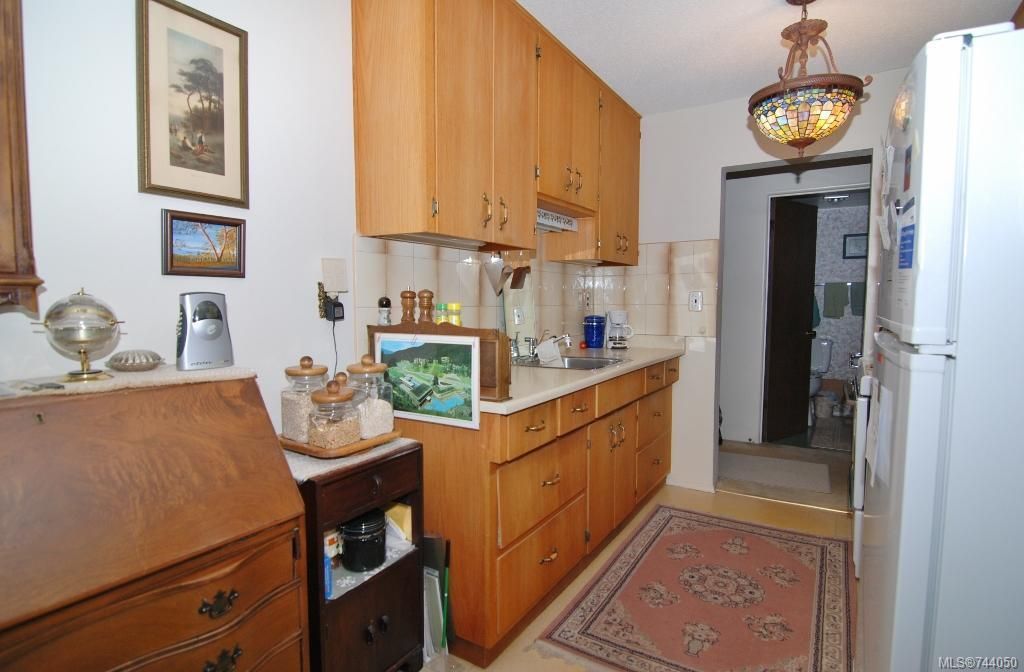 listing image 16041930392345447100