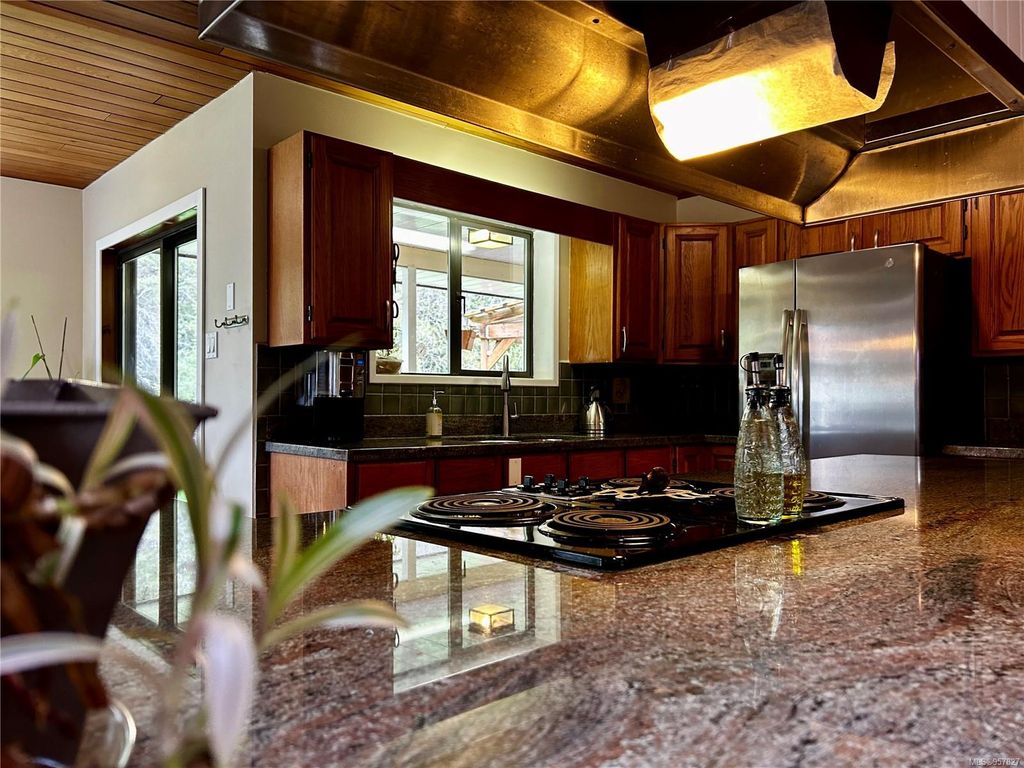 listing image 16042895289230976935